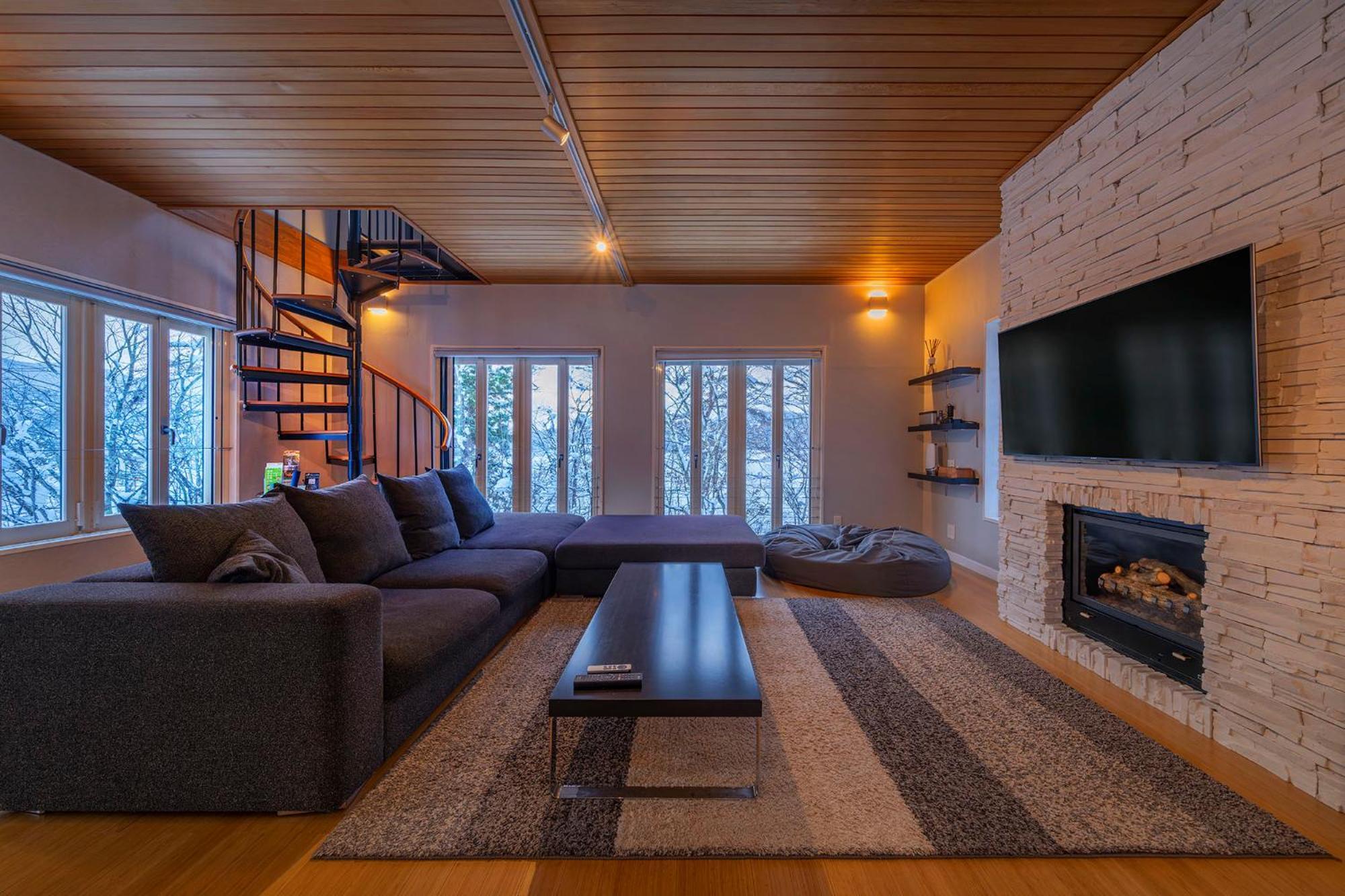 Powdersuites By The Collection *
